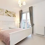 Navigator-port View Apartment *